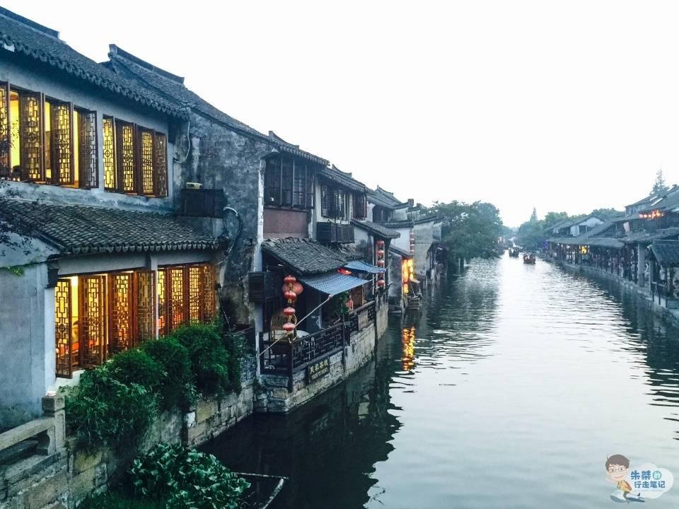 小猫钓鱼游戏龙王版有船