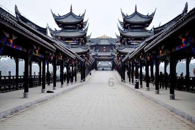 超级坦克消灭僵尸